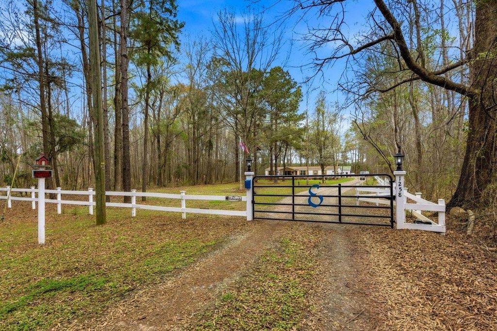1258 Knotty Branch Rd., Conway, SC 29527