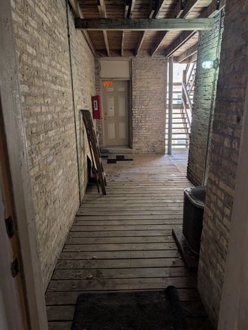 2737 W Leland Avenue 1W, Chicago, IL 60625