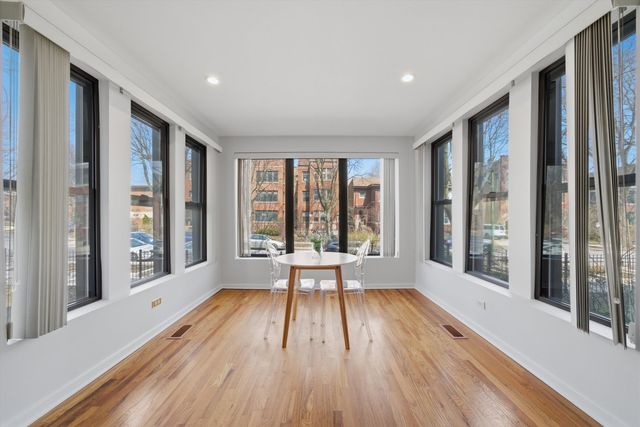 2737 W Leland Avenue 1W, Chicago, IL 60625