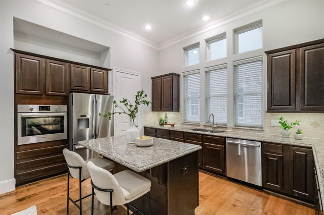 3907 Austin Street, Houston, TX 77004