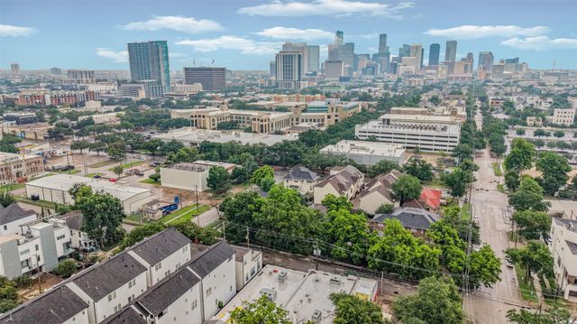 3907 Austin Street, Houston, TX 77004