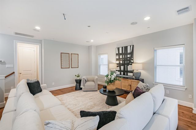 3907 Austin Street, Houston, TX 77004