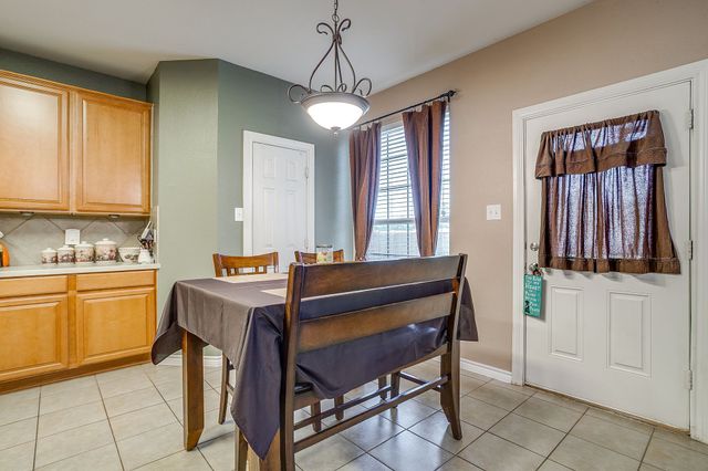 1607 Willow Lane, Cedar Hill, TX 75104
