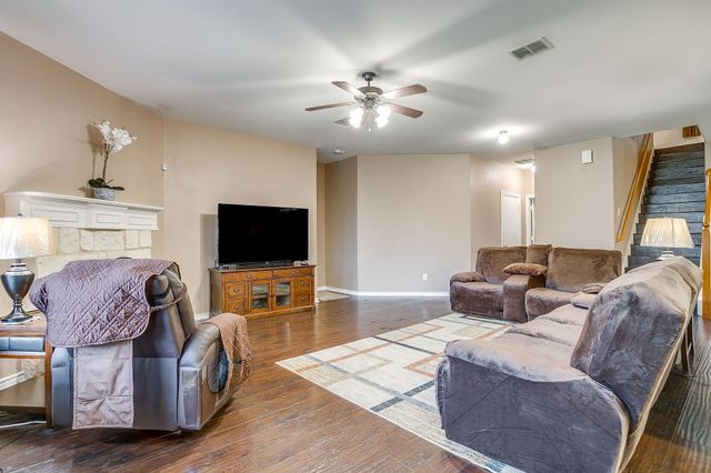 1607 Willow Lane, Cedar Hill, TX 75104