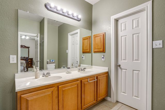 1607 Willow Lane, Cedar Hill, TX 75104