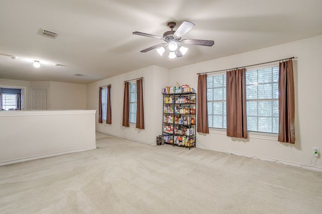 1607 Willow Lane, Cedar Hill, TX 75104