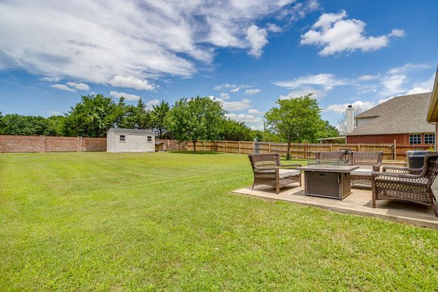 1607 Willow Lane, Cedar Hill, TX 75104