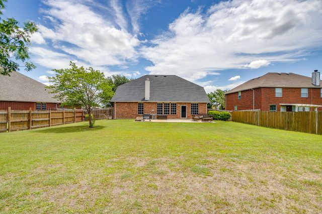 1607 Willow Lane, Cedar Hill, TX 75104