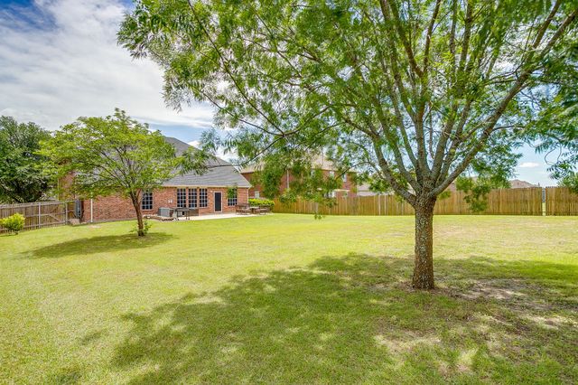 1607 Willow Lane, Cedar Hill, TX 75104