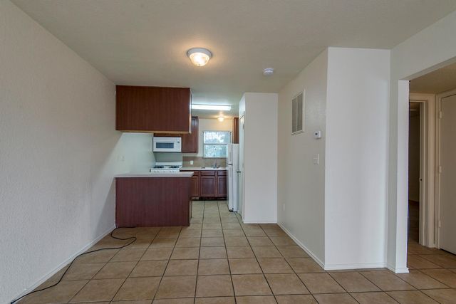 6810 Westover Street 14, Houston, TX 77087