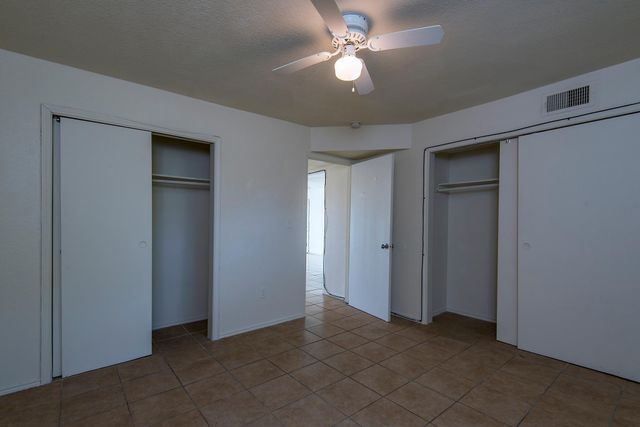 6810 Westover Street 14, Houston, TX 77087