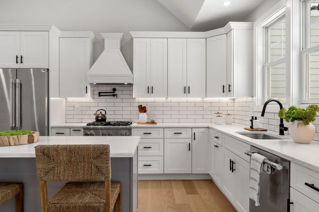 28 Spinnaker Street, Sandwich, MA 02563