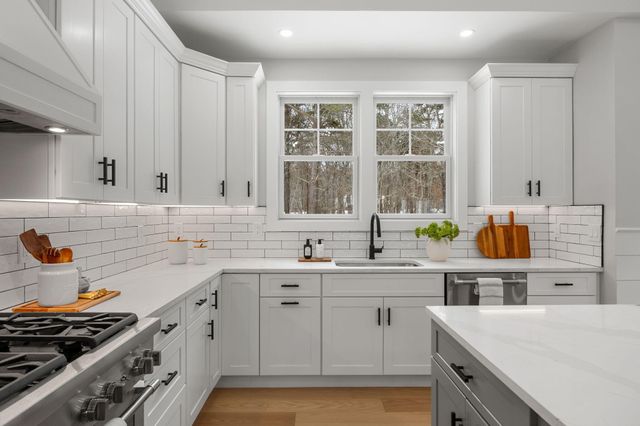 28 Spinnaker Street, Sandwich, MA 02563