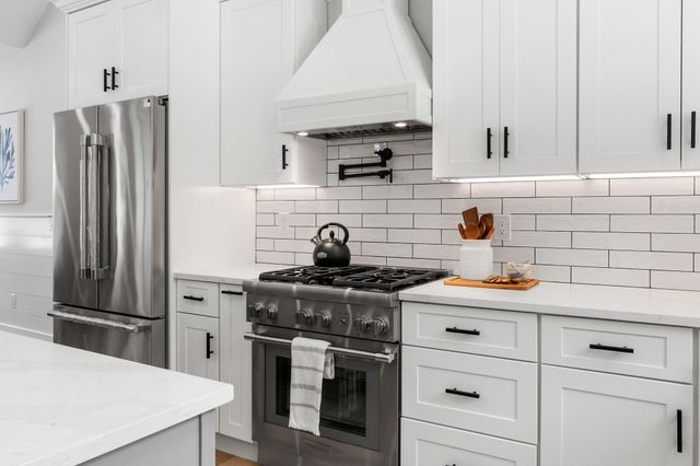 28 Spinnaker Street, Sandwich, MA 02563