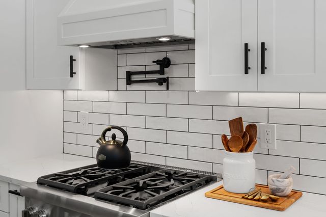 28 Spinnaker Street, Sandwich, MA 02563