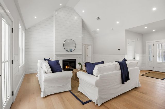 28 Spinnaker Street, Sandwich, MA 02563