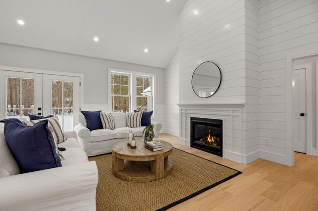 28 Spinnaker Street, Sandwich, MA 02563