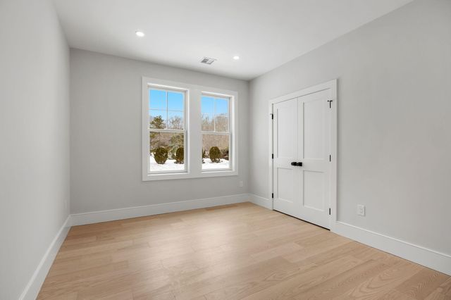 28 Spinnaker Street, Sandwich, MA 02563