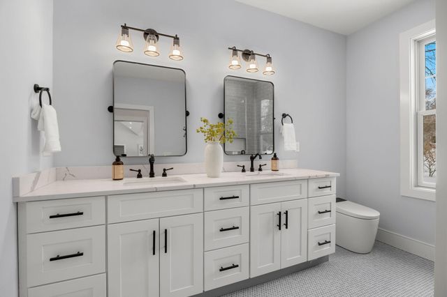 28 Spinnaker Street, Sandwich, MA 02563