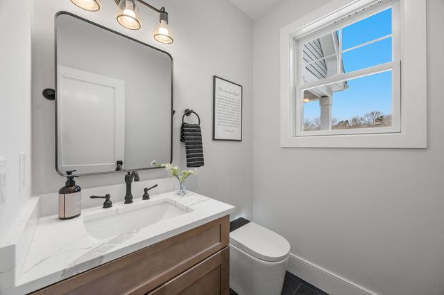 28 Spinnaker Street, Sandwich, MA 02563