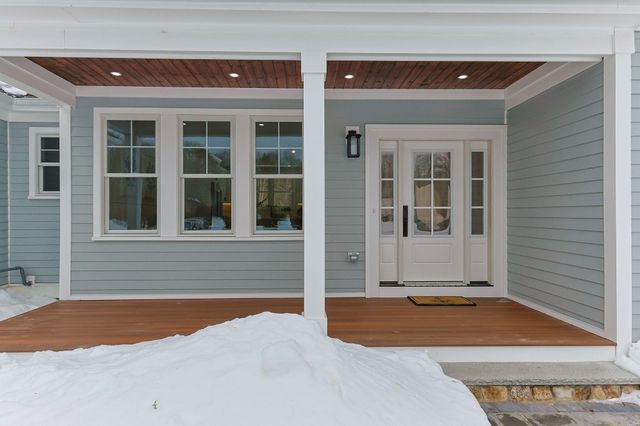 28 Spinnaker Street, Sandwich, MA 02563