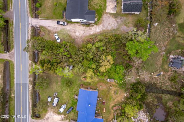 807 Merrimon Road, Beaufort, NC 28516