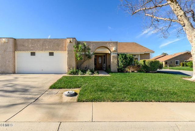 22106 Village 22, Camarillo, CA 93012
