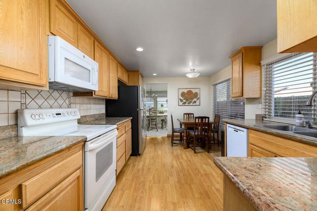 22106 Village 22, Camarillo, CA 93012