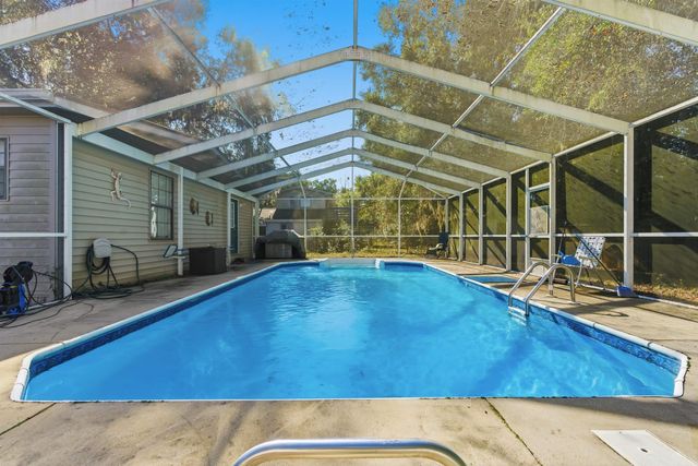 1996 Lake Point Lane, Tallahassee, FL 32310