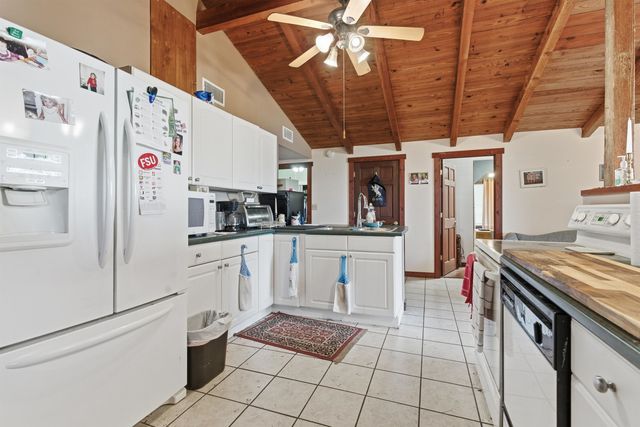 1996 Lake Point Lane, Tallahassee, FL 32310