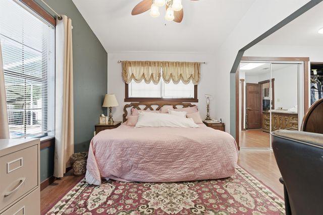 1996 Lake Point Lane, Tallahassee, FL 32310