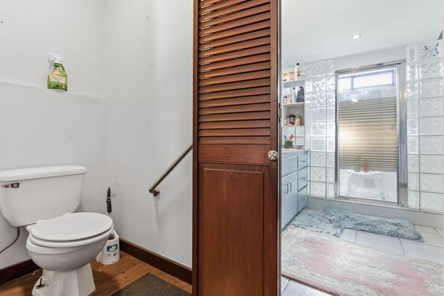 1996 Lake Point Lane, Tallahassee, FL 32310