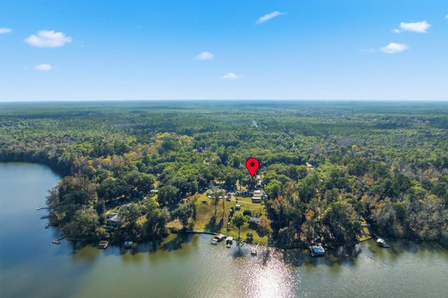 1996 Lake Point Lane, Tallahassee, FL 32310