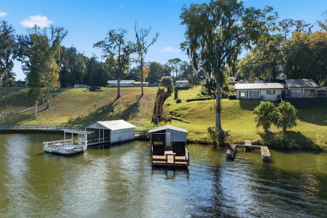 1996 Lake Point Lane, Tallahassee, FL 32310