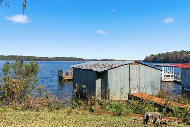 1996 Lake Point Lane, Tallahassee, FL 32310