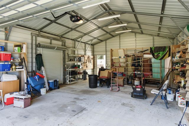 1996 Lake Point Lane, Tallahassee, FL 32310