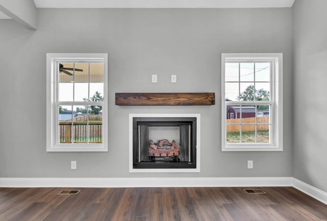 107 Morningside Dr, Clarksville, TN 37042