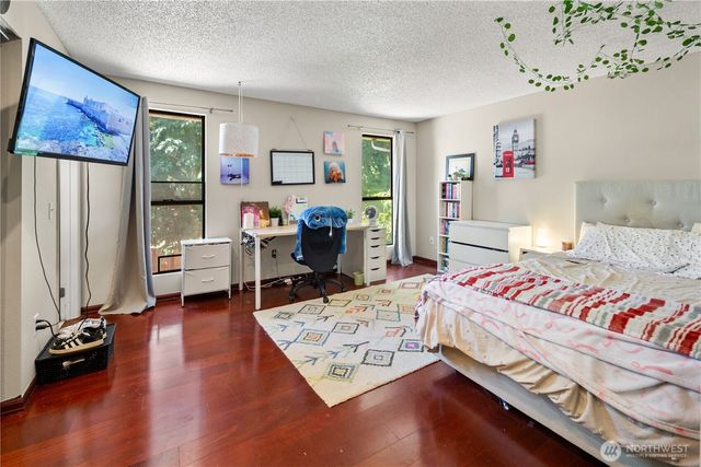 13106 NE 110th Place, Kirkland, WA 98033
