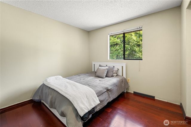 13106 NE 110th Place, Kirkland, WA 98033