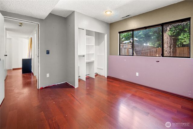 13106 NE 110th Place, Kirkland, WA 98033