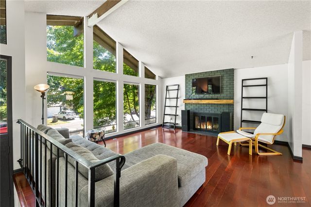 13106 NE 110th Place, Kirkland, WA 98033