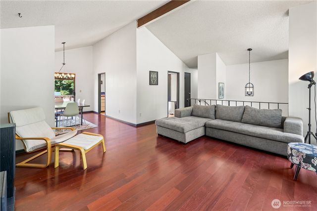 13106 NE 110th Place, Kirkland, WA 98033