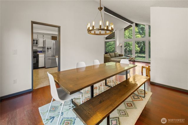 13106 NE 110th Place, Kirkland, WA 98033