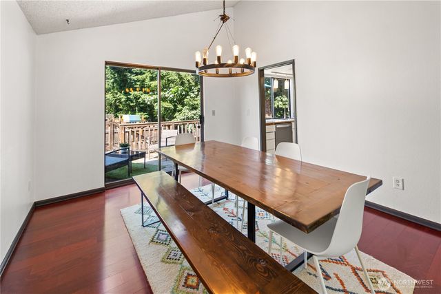 13106 NE 110th Place, Kirkland, WA 98033