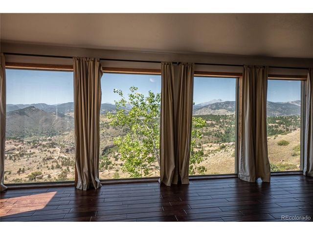 952 Steamboat Valley Rd, Lyons, CO 80540