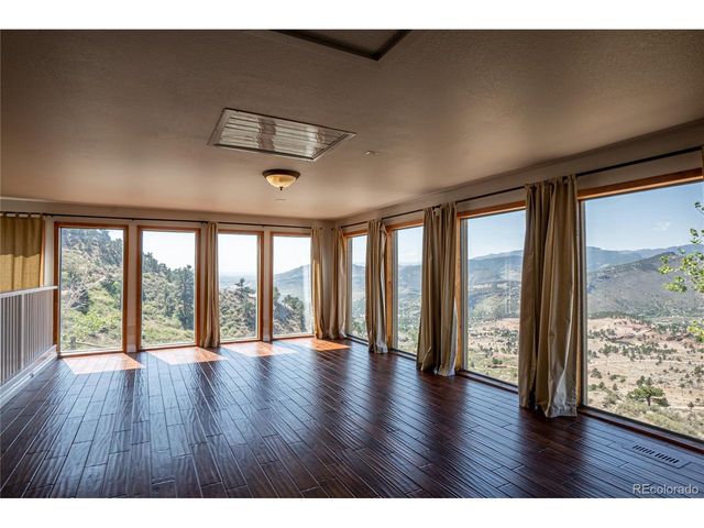 952 Steamboat Valley Rd, Lyons, CO 80540