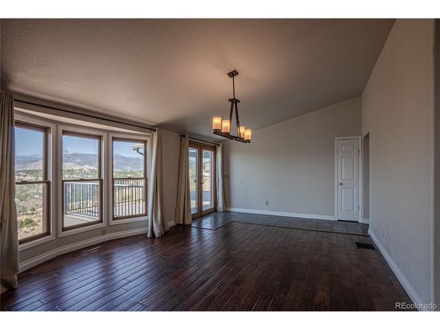 952 Steamboat Valley Rd, Lyons, CO 80540