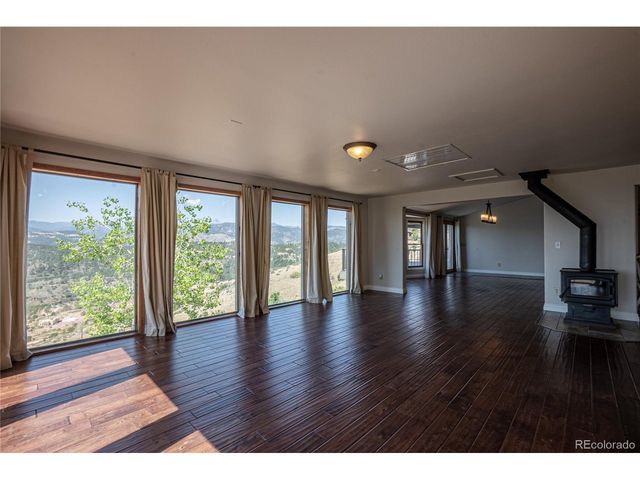 952 Steamboat Valley Rd, Lyons, CO 80540