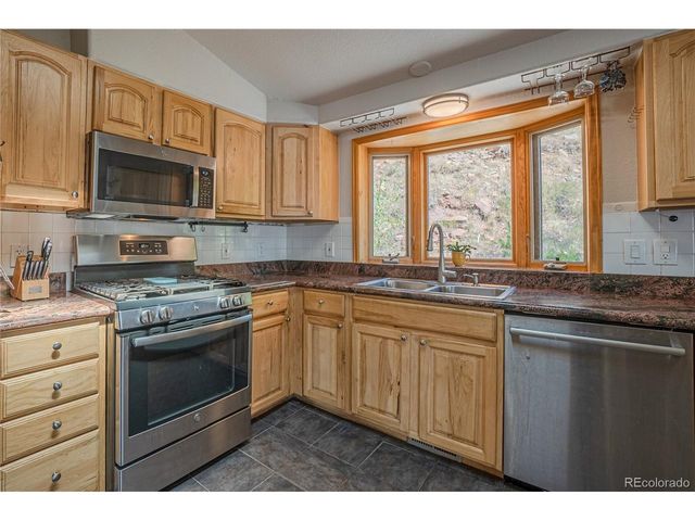 952 Steamboat Valley Rd, Lyons, CO 80540