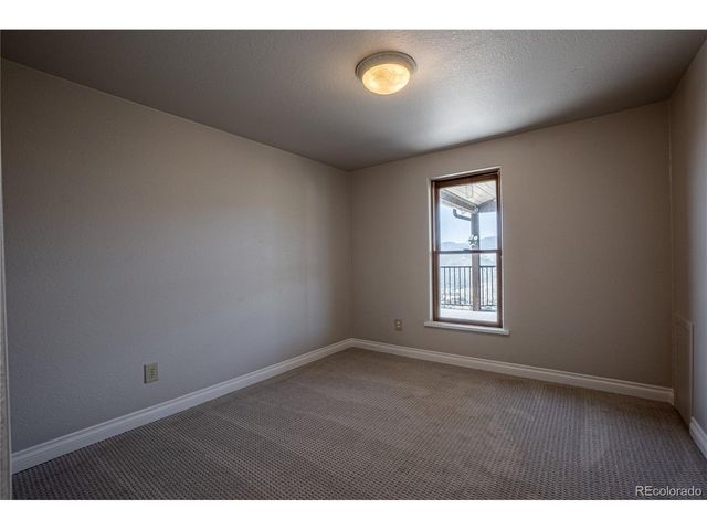 952 Steamboat Valley Rd, Lyons, CO 80540